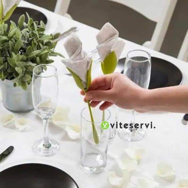 Bloom: décorateur de serviettes de table en fleur