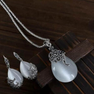 collier 21