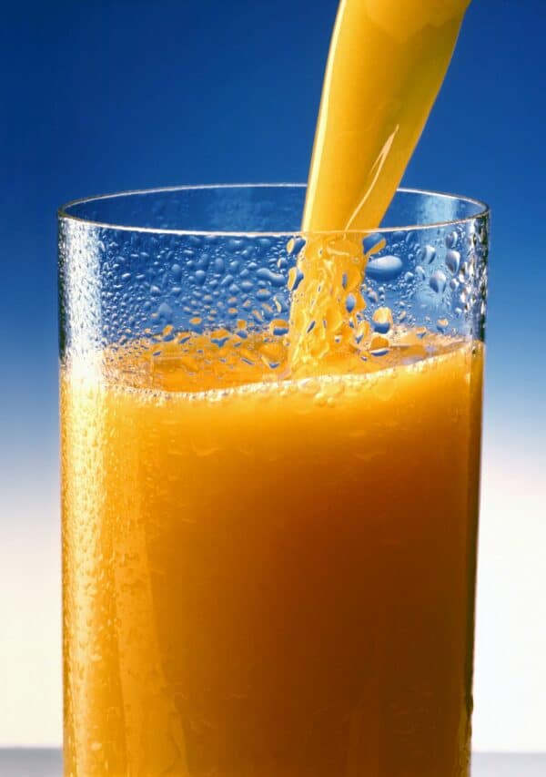 1280px Orange juice 1