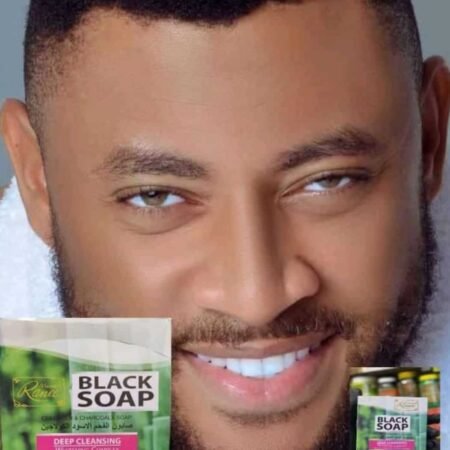 Savon noir gommant de visage anti bouton sébum pour homme