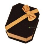 Boite a bijoux de qualite a interieur en velour