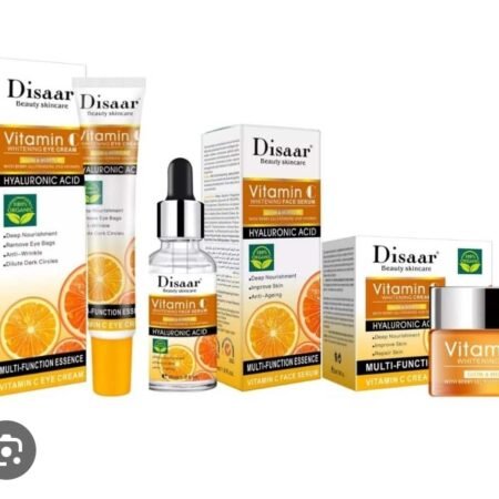 Kit Soin Visage et Yeux Éclaircissant Anti-Âge Hydratant Disaar Vitamine C, Réduit Cernes, Rides, Poches, Taches et Unifie le Teint, Sérum, Crème et Contour des Yeux à l'Acide Hyaluronique, Formule Bio pour une Peau Lumineuse et Jeune