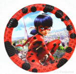 Pack Anniversaire surprise pour enfant Special fête express composé de guirlande gobelet assiette chapeau
