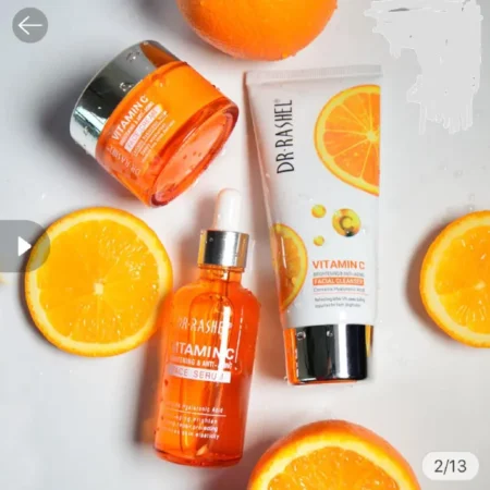 KIT de soins éclaircissants et anti-âge à la vitamine C Nettoyant pour le visage / Sérum pour le visage / Crème pour le visage