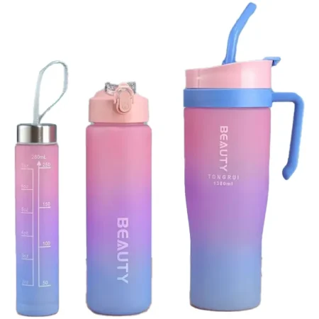 Gourde à paille de 2 L avec couvercle en plastique, 3 en 1