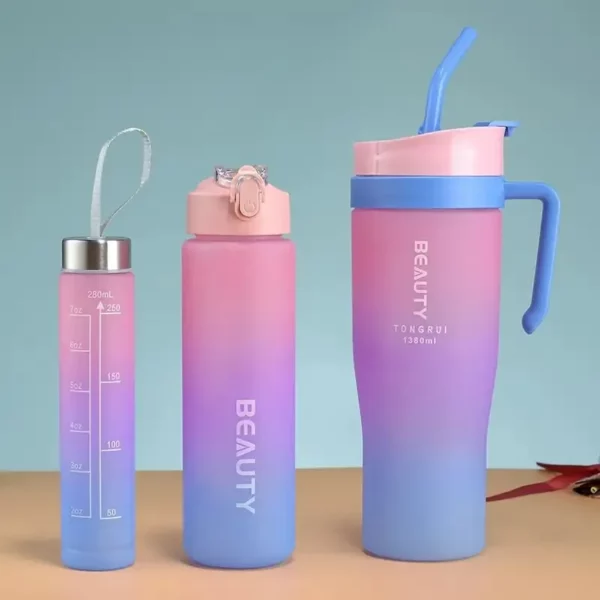 Gourde à paille de 2 L avec couvercle en plastique, 3 pièces, bleu