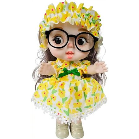 Poupée beauté aux joues potelées mignonne avec lunettes et tenue élégante