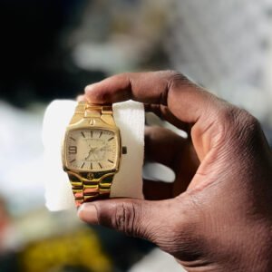 Montre dame diesel en Giél disponible