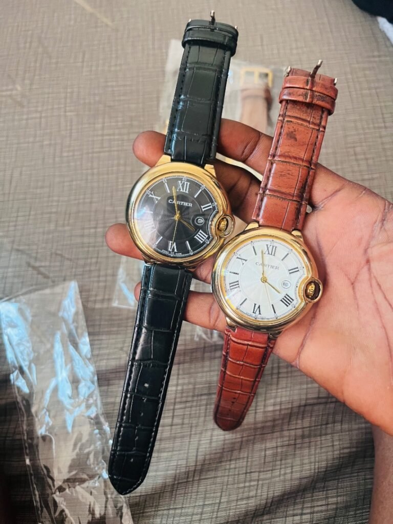 Montre Cartier tourbillon disponible