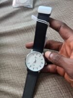 HOURSLY Bracelet en caoutchouc noir à boucle très confortable