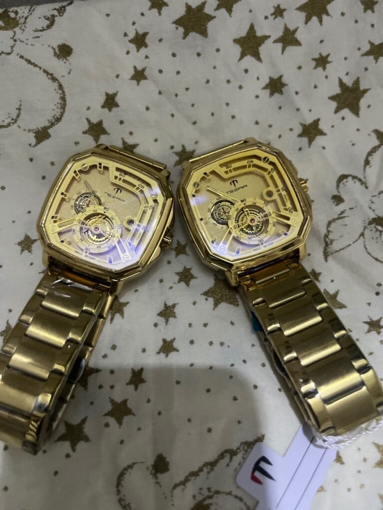 Montre TSEAA disponible