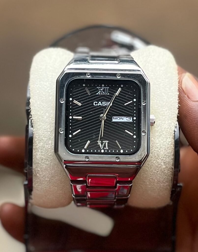 Casio classique en acier inoxydable
