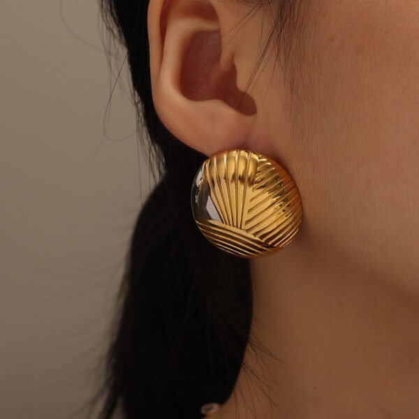 H4d7a6f26be214707bfe60f6cd99c1116j