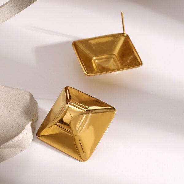 H8b13fe9e0b1f4d7aaae9079cc736818aY