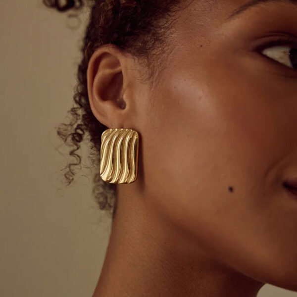 Hd7d803902362493d977cff29e1d1a4c57