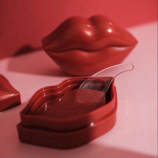 Masque au lèvre ð