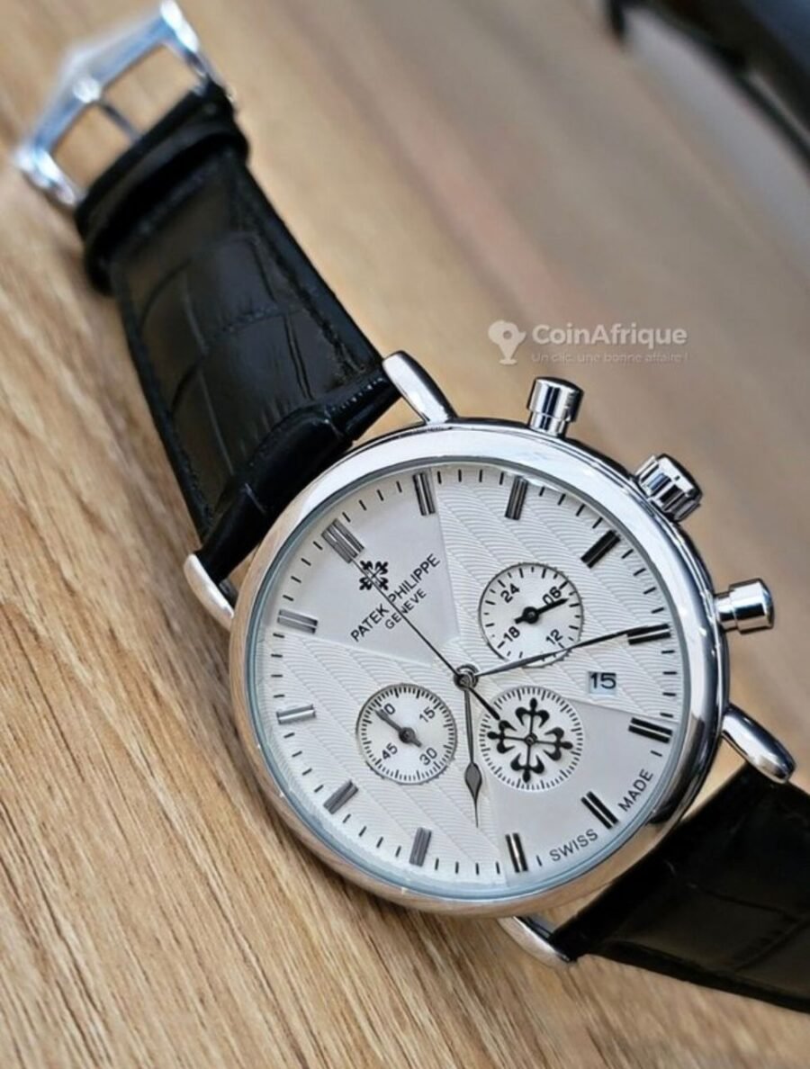 Montre PATEK PHILIPPE Homme Élégante Chronographe Patek Style, Bracelet Cuir Noir, Cadran Blanc Texturé, Affichage Date et Multi-Fonctions, Style Classique Luxe pour Homme