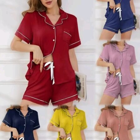 Ensemble Pyjama Femme Élégant et Confortable, Vêtements de Nuit Doux et Respirants Manches Courtes avec Short, Tenue de Détente Chic pour la Maison (Multi-couleurs)