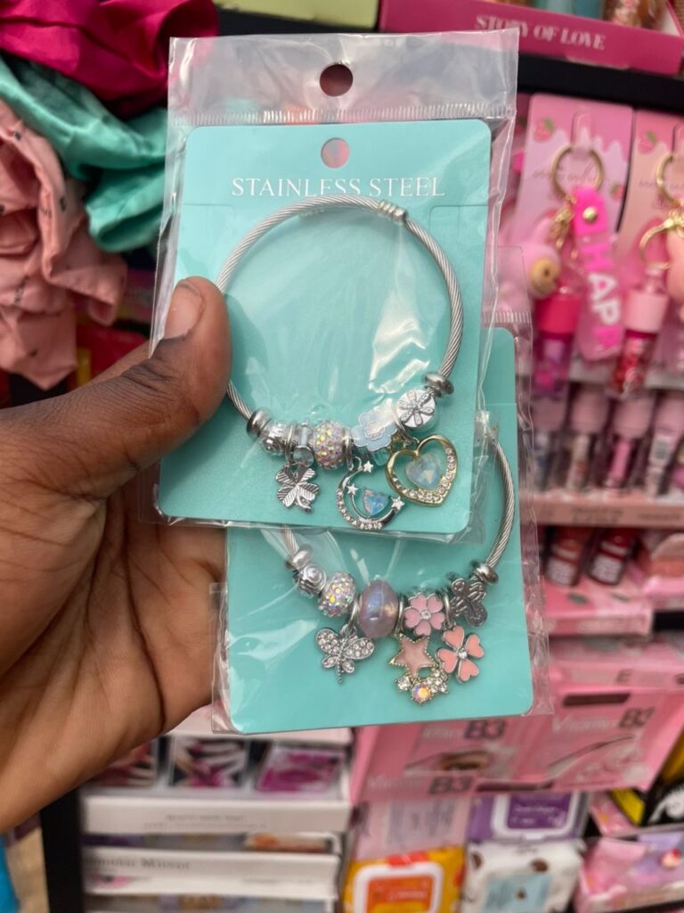 b1cfee22 e2db 49c7 9681 c0a5857b9cda