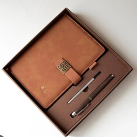 Coffret Cadeau Carnet de Notes et Stylo Élégant, Journal Personnel Professionnel en Simili Cuir, Agenda de Bureau Durable avec Fermeture Décorative, Idéal pour Écrire, Organiser et Offrir