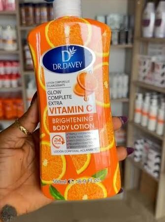 Lotion Corporelle Éclaircissante Dr. Davey Vitamine C Glow Complete Extra 500ml pour Peau Unifiée et Hydratée