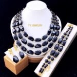 Parure de Bijoux Femme Élégante Double Rang Perles Carrées et Rondes Crème avec Accents Dorés – Modèle 26
