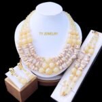 Parure de Bijoux Femme Élégante Double Rang Perles Carrées et Rondes Crème avec Accents Dorés – Modèle 6