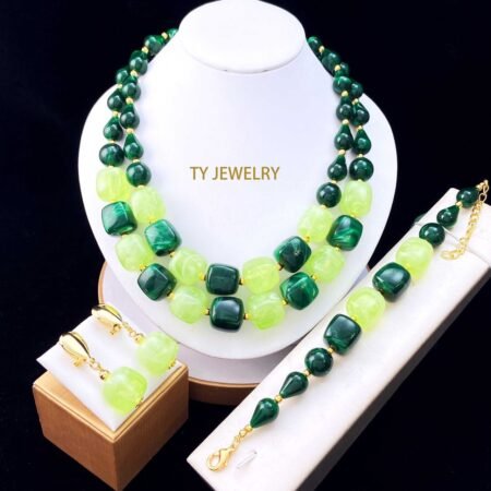 Parure de Bijoux Femme Élégante Double Rang Perles Carrées et Rondes Crème avec Accents Dorés - Modèle 11